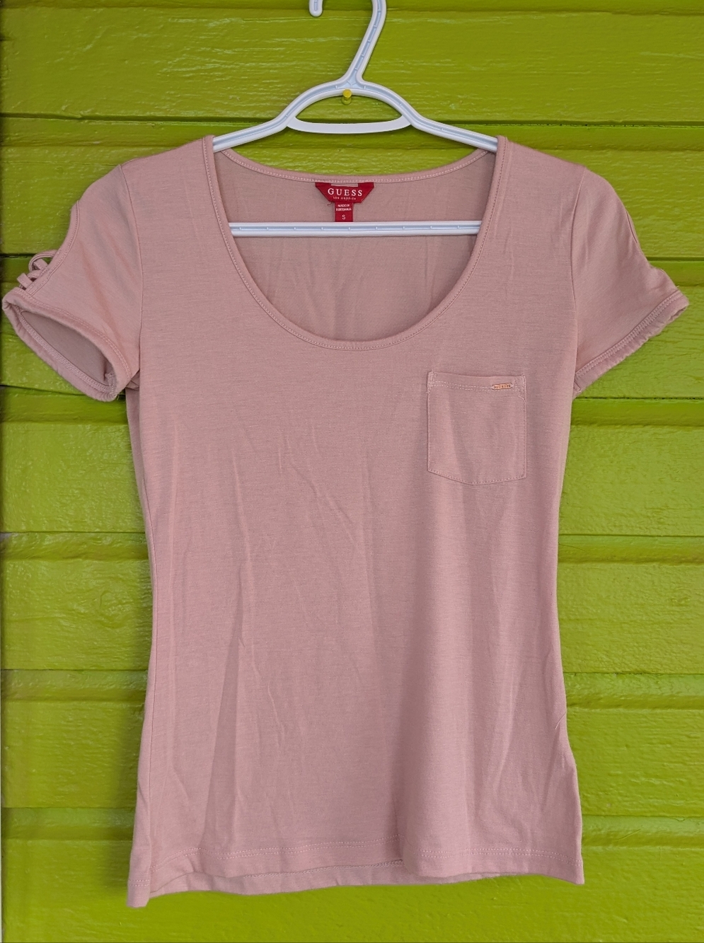Guess Light Pink Scoop Neck Short Sleeve Tee